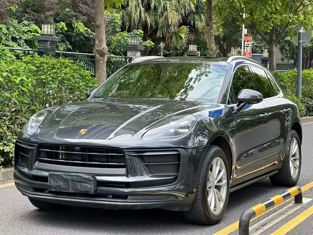 Porsche Macan — фото 1