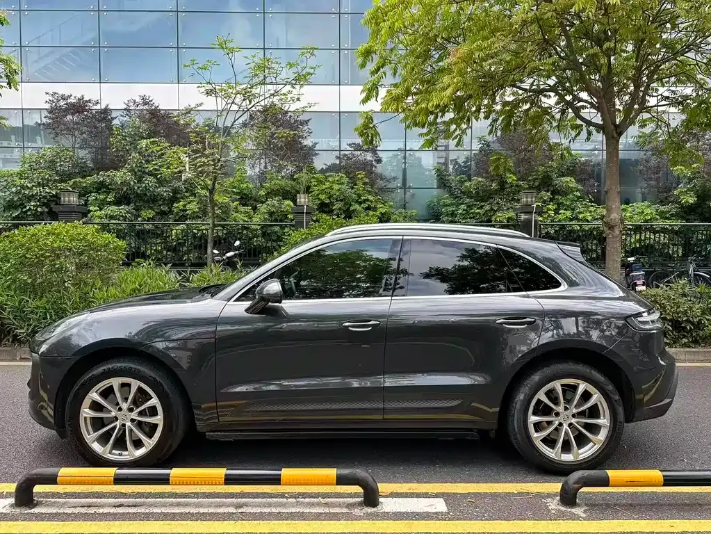 Porsche Macan — фото 6