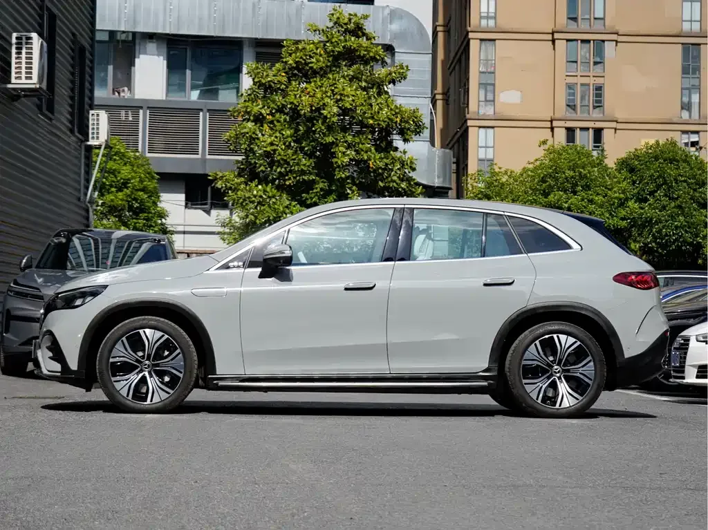 Mercedes-Benz EQE SUV 2025 из CN, фото 8