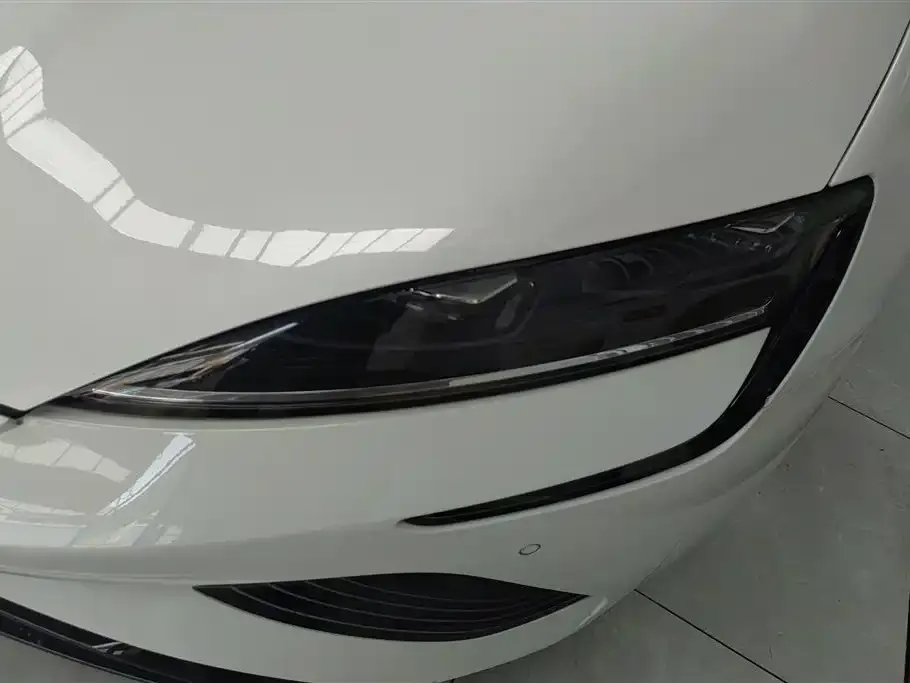 BYD Seal — фото 2
