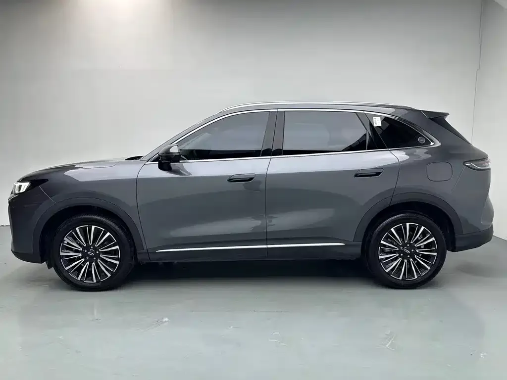 Chery Tiggo 8 — фото 2