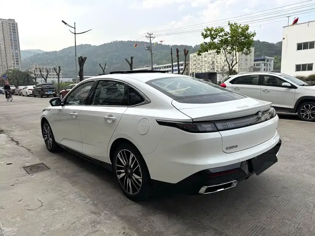 Changan Eado — фото 7