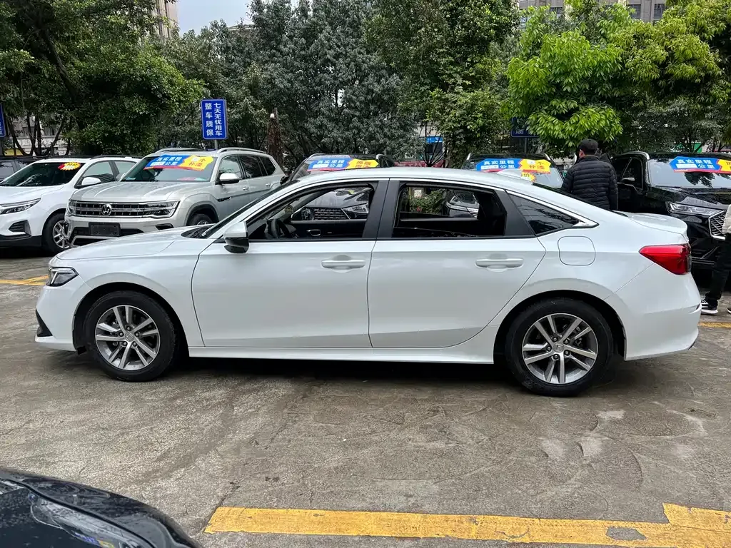 Honda Civic — фото 8