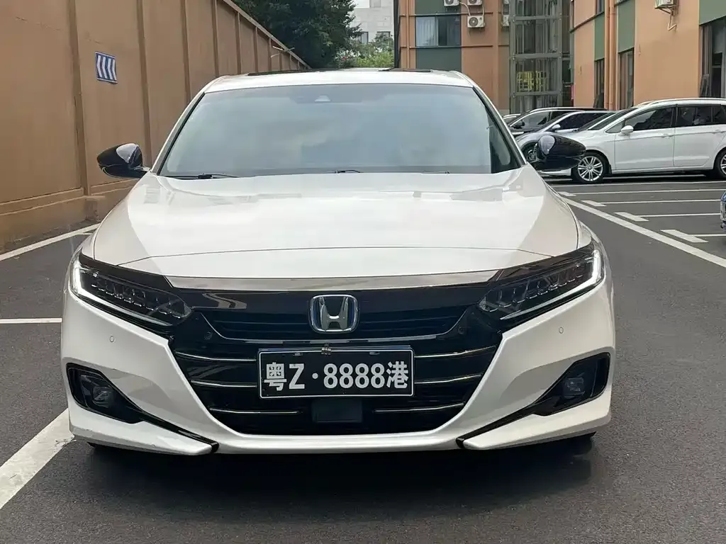 Honda Accord — фото 5