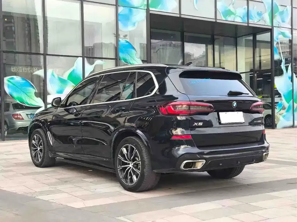 BMW X5 — фото 2