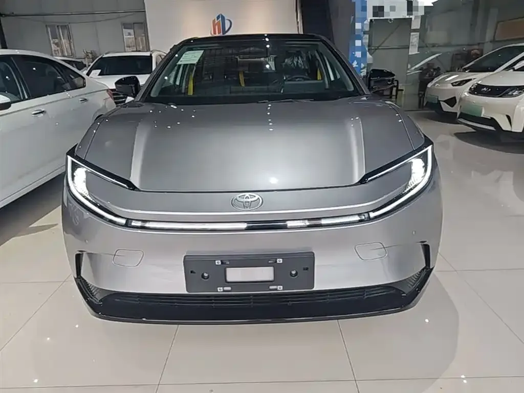 Toyota bZ5 2026 из CN, фото 10