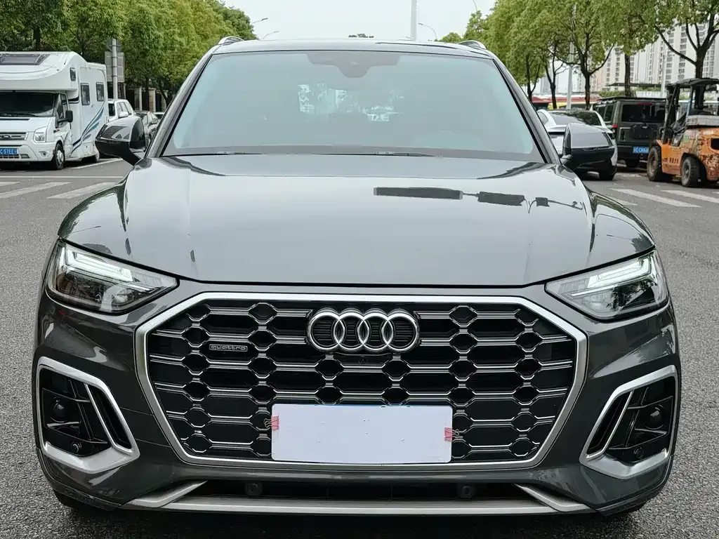 Audi Q5L 2022 из CN, фото 7