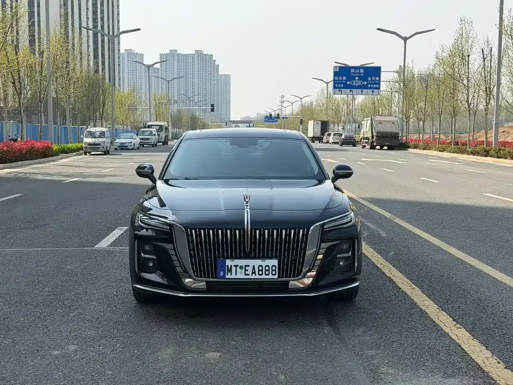 Hongqi H5 — фото 4