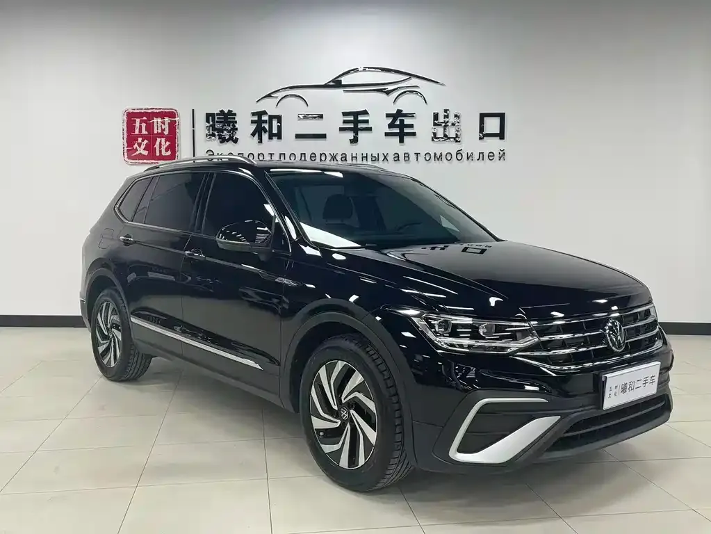Volkswagen Tiguan L — фото 4