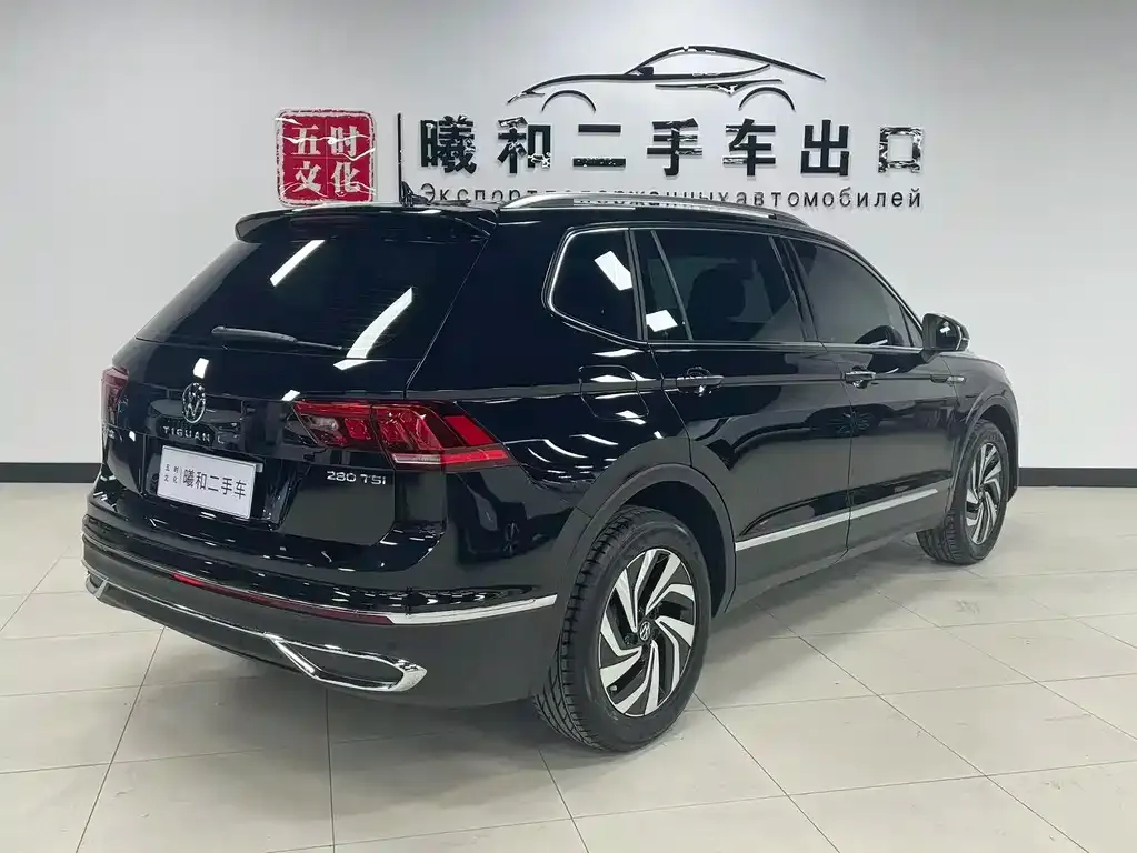 Volkswagen Tiguan L — фото 9