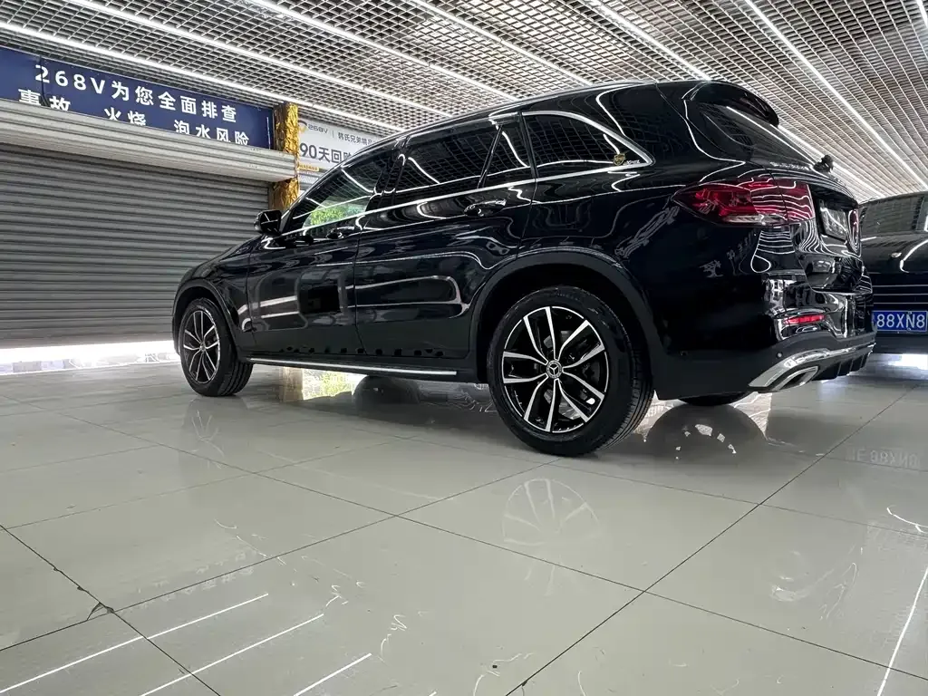 Mercedes-Benz GLC — фото 6