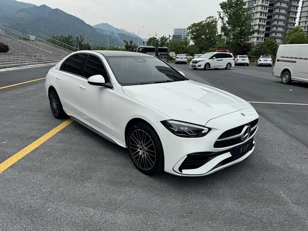 Mercedes-Benz C-Class — фото 10