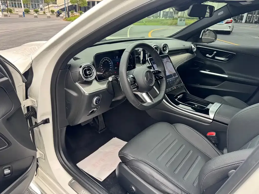 Mercedes-Benz C-Class — фото 8
