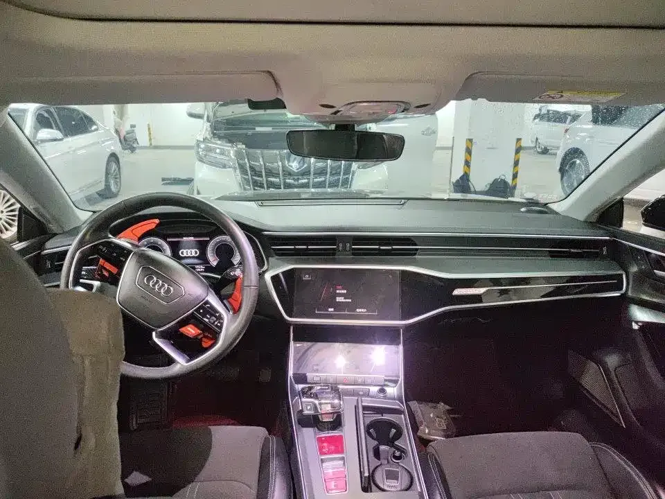 Audi A7L 2023 из CN, фото 6
