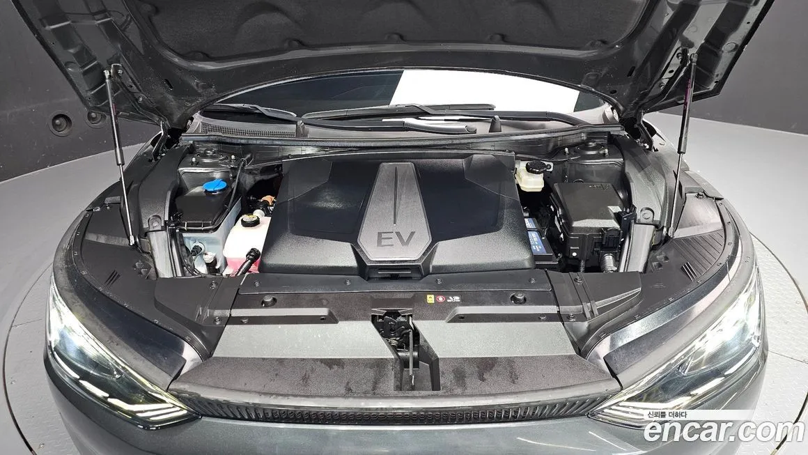 Kia EV6 — фото 7