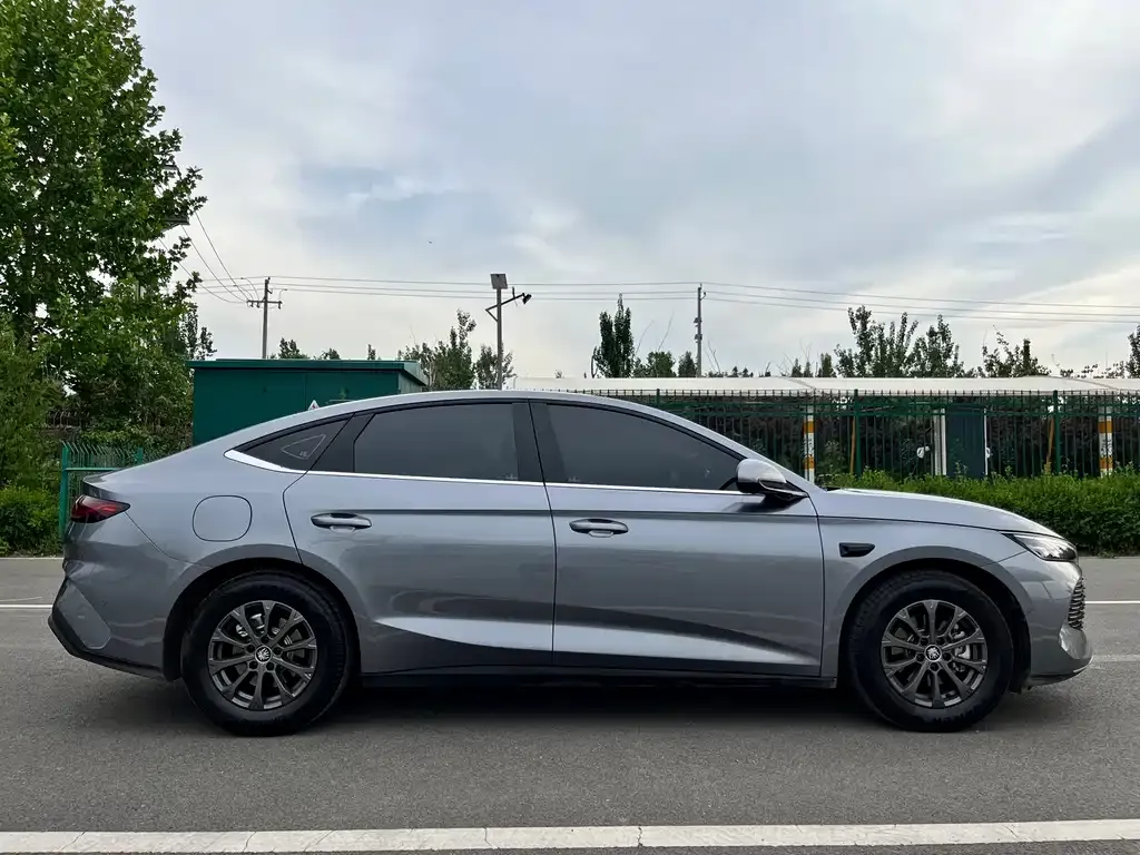 BYD Qin L — фото 7