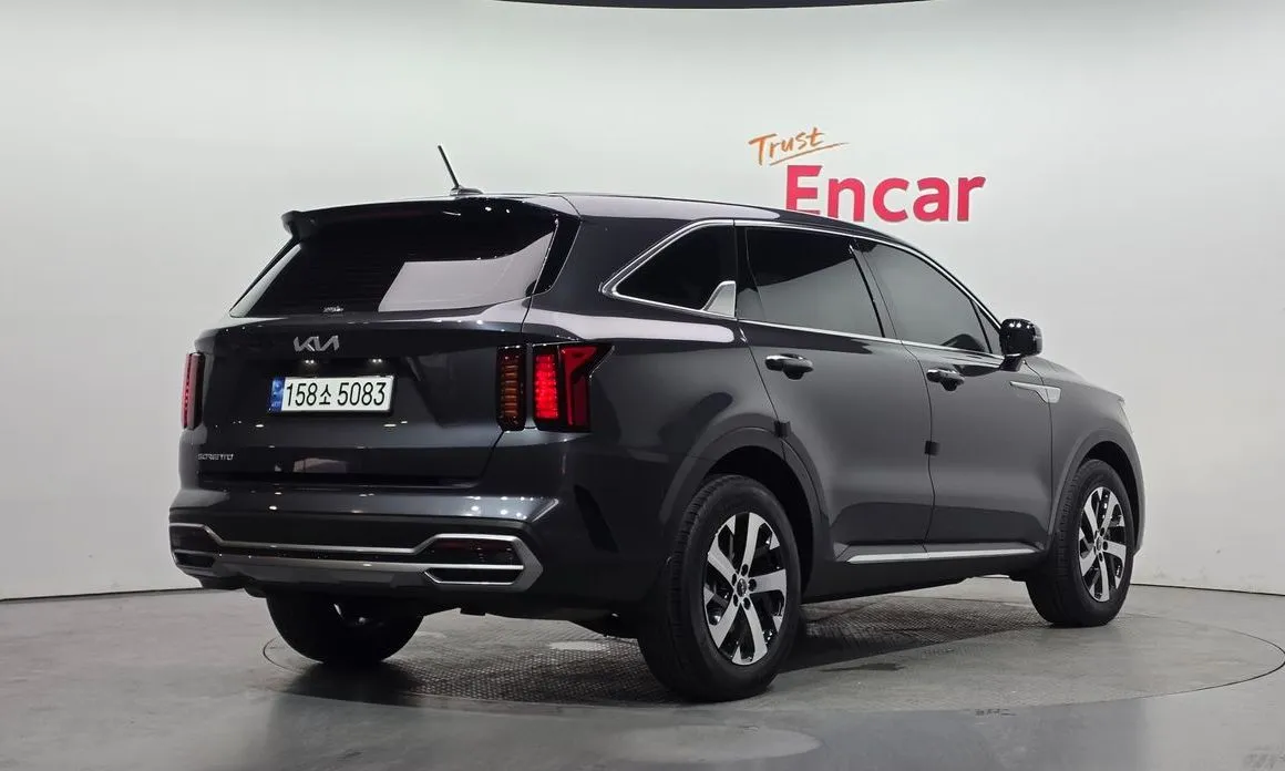 Kia Sorento — фото 10