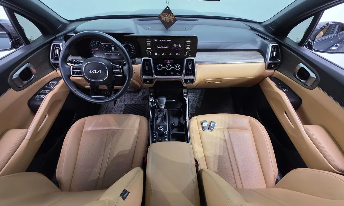 Kia Sorento — фото 9