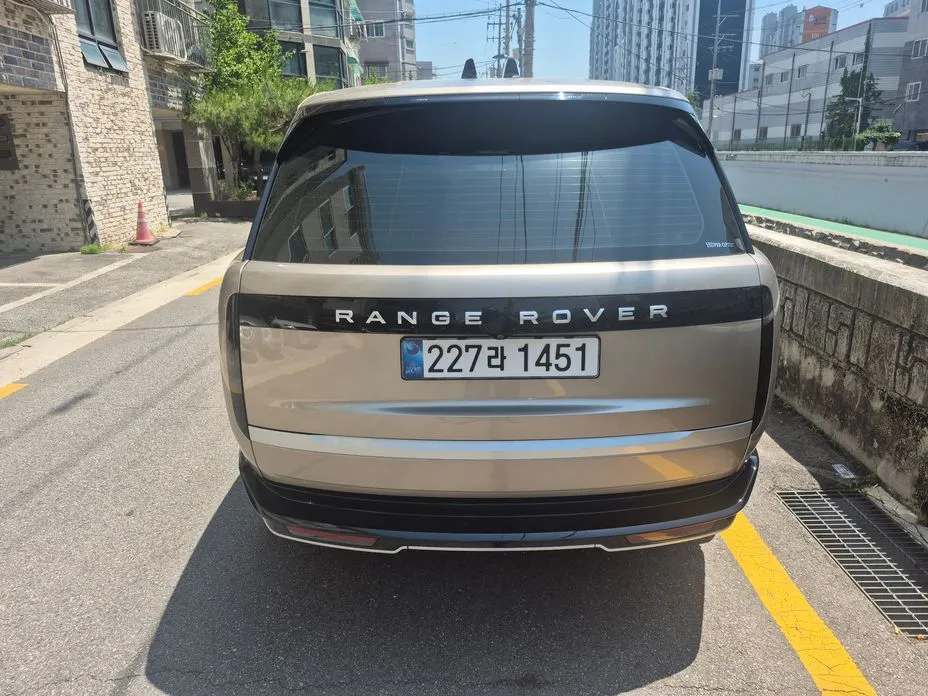 Land Rover Range Rover 2025 из KR, фото 10