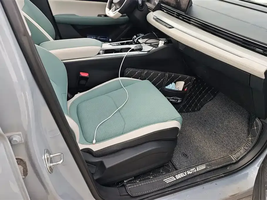 Geely L HiP 2022 из CN, фото 5
