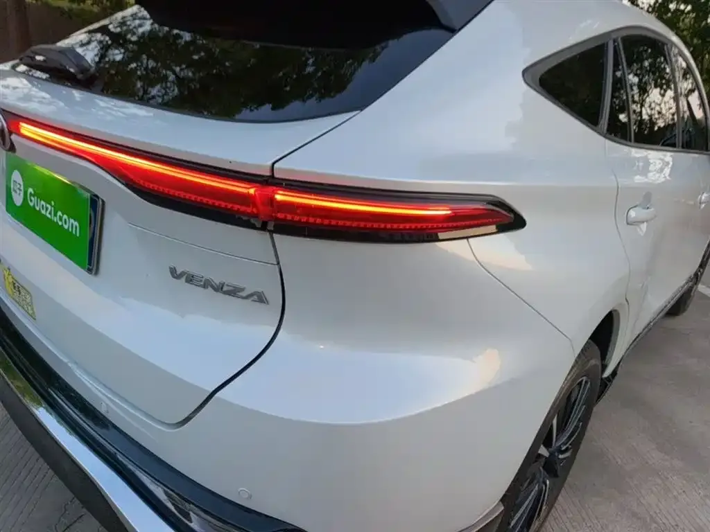 Toyota Venza 2022 из CN, фото 4