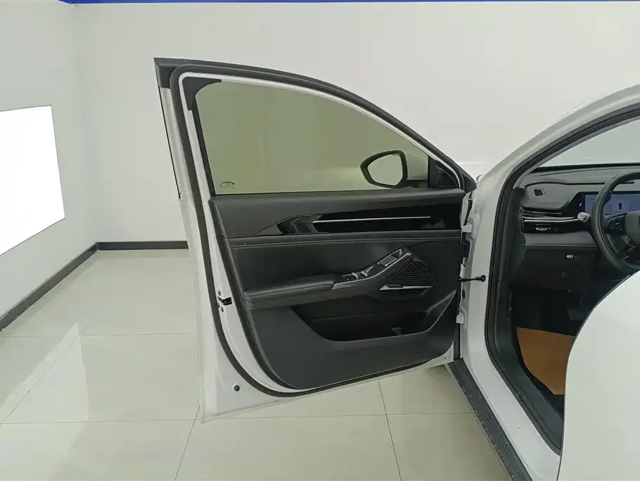Geely Galaxy L6 2024 из CN, фото 4