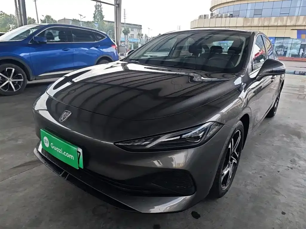 Roewe D7 — фото 1