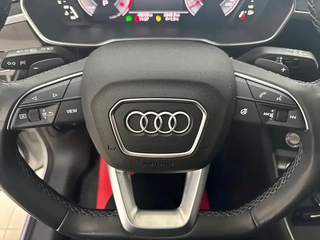 Audi Q3 — фото 9