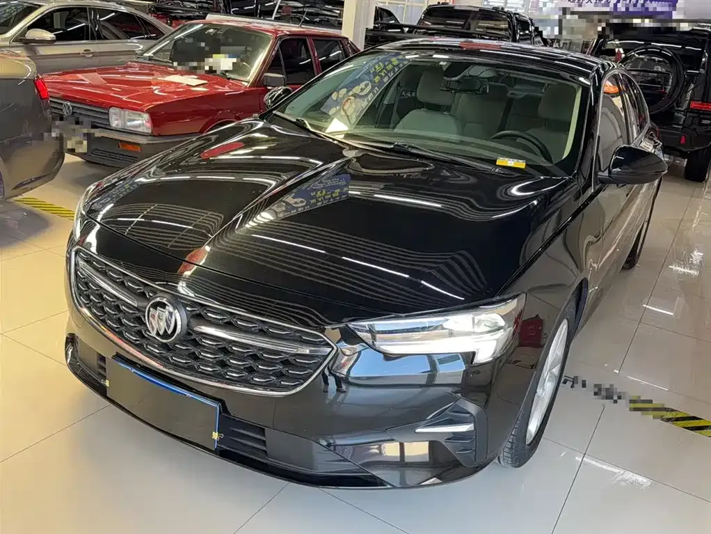 Buick Regal — фото 1