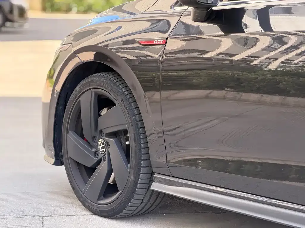 Volkswagen Golf GTI — фото 2