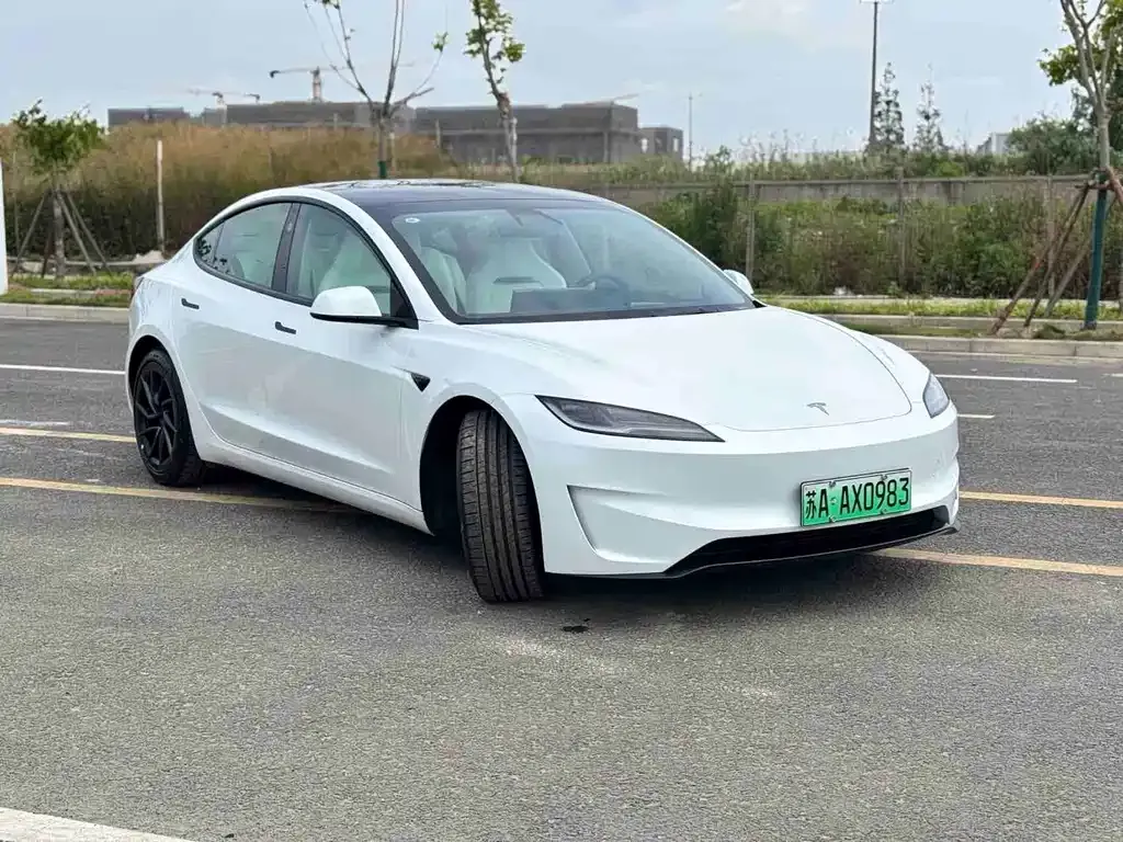 Tesla Model 3 — фото 6