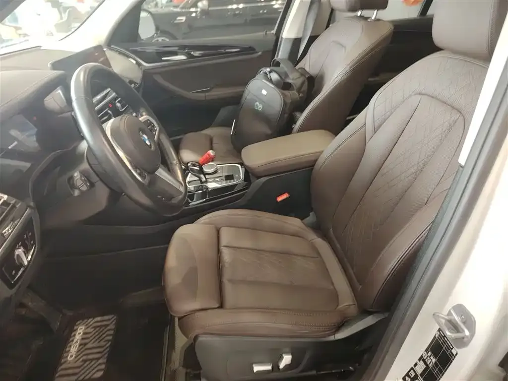 BMW X3 — фото 7