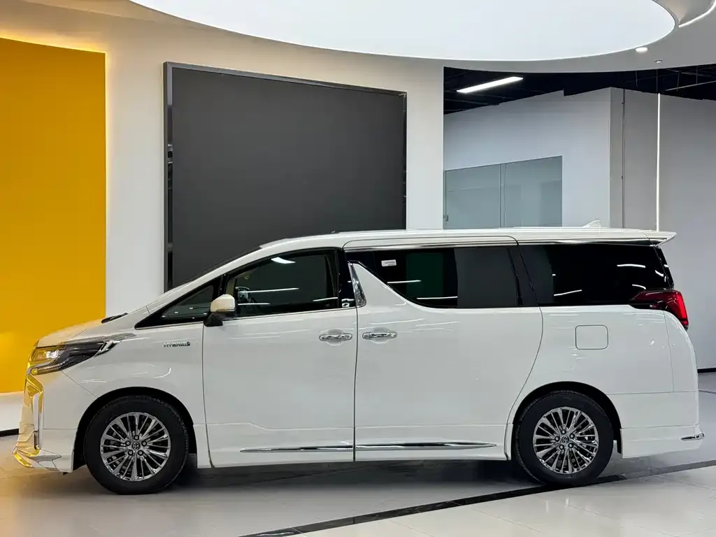 Toyota Alphard 2021 из CN, фото 2