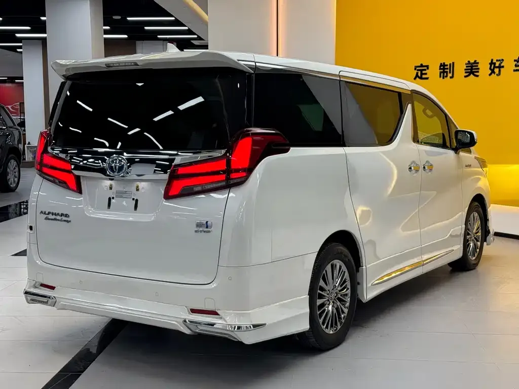 Toyota Alphard 2021 из CN, фото 10