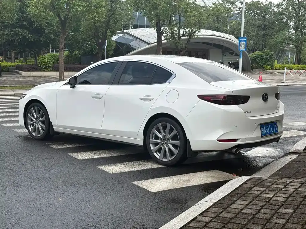 Mazda 3 Axela 2021 из CN, фото 3