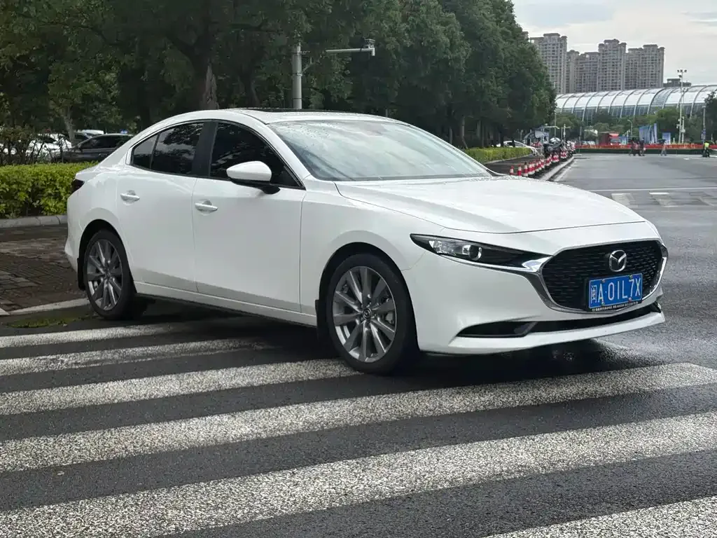 Mazda 3 Axela 2021 из CN, фото 4