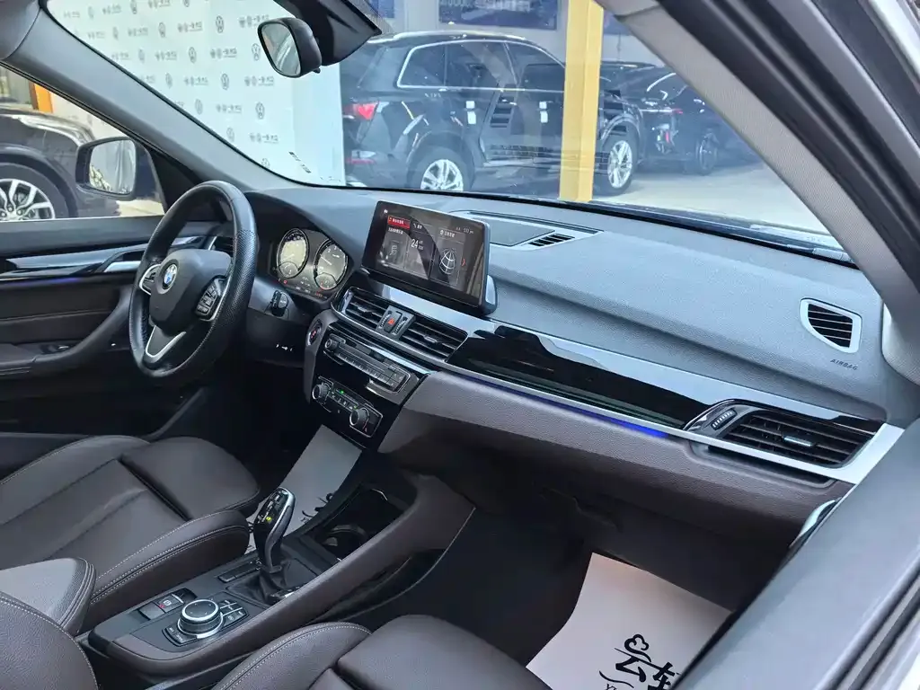 BMW X1 2021 из CN, фото 6