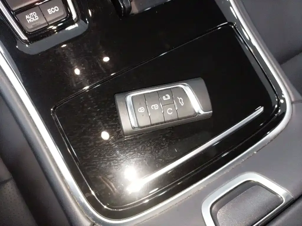 GAC Motor Trumpchi M8 — фото 10