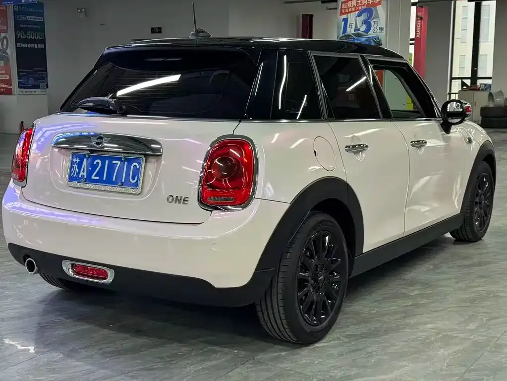 MINI Cooper (3-door) 2021 из CN, фото 3