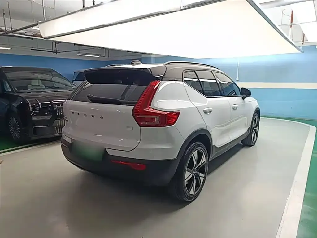 Volvo XC40 NEV 2022 из CN, фото 4