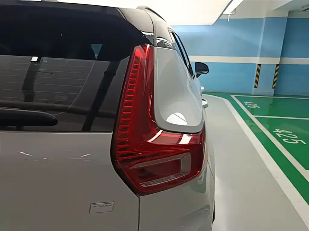 Volvo XC40 NEV 2022 из CN, фото 7