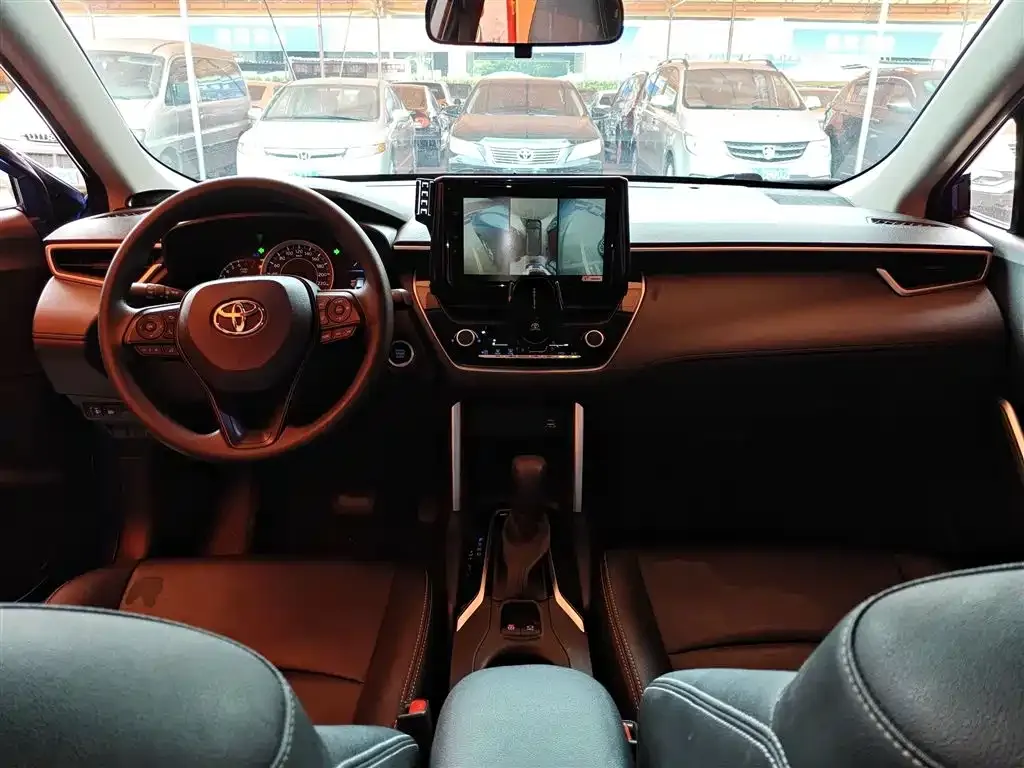 Toyota Corolla Cross 2023 из CN, фото 2