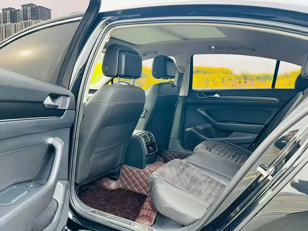 Volkswagen Magotan 2021 из CN, фото 2