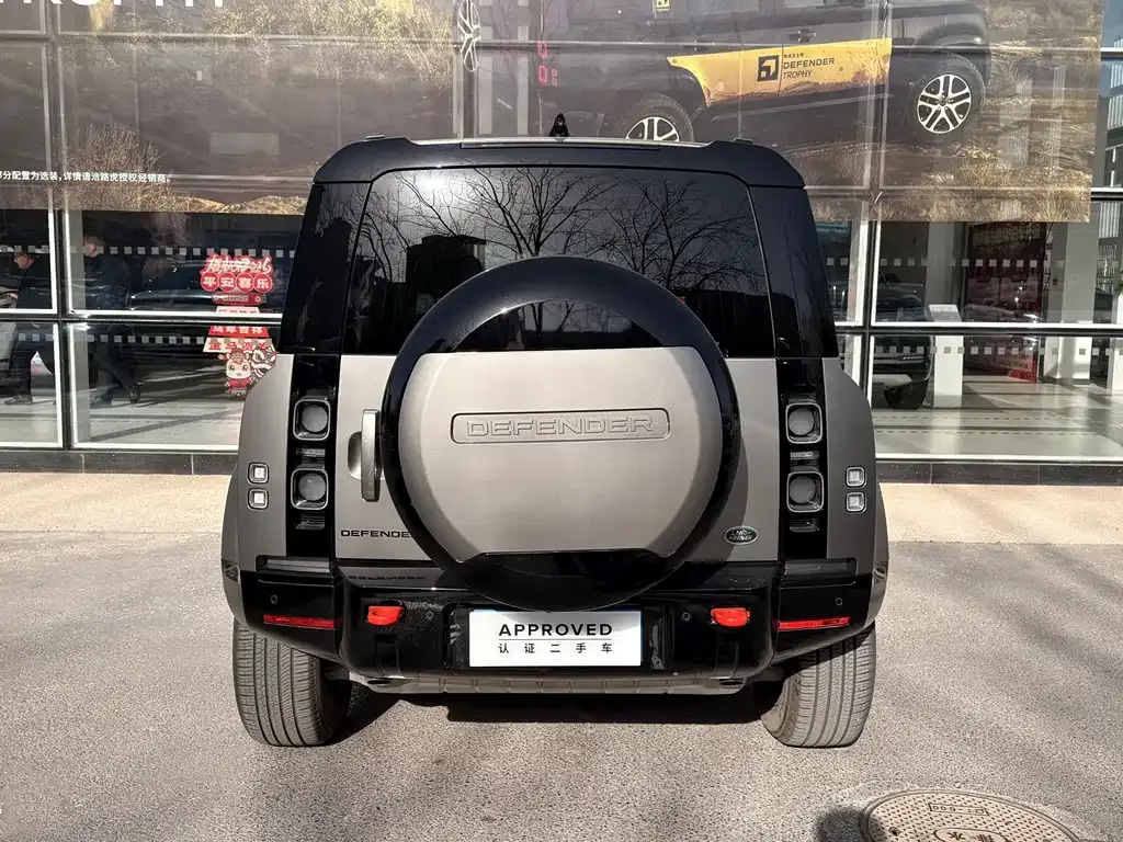 Land Rover Defender — фото 7