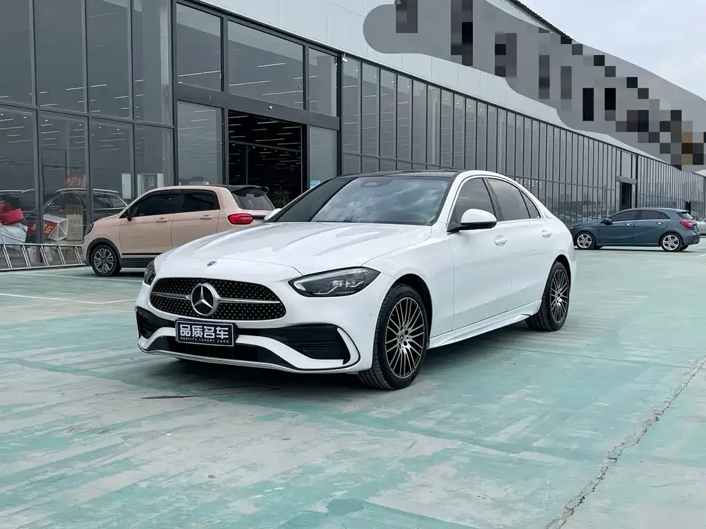 Mercedes-Benz C-Class — фото 1