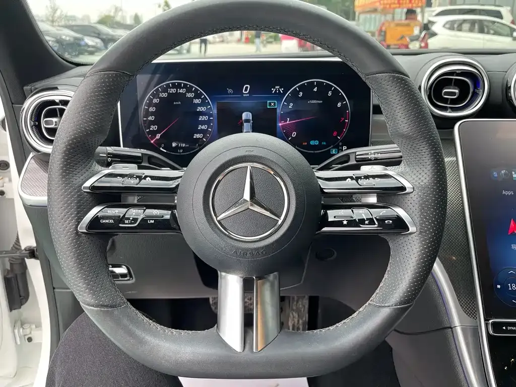 Mercedes-Benz C-Class — фото 10