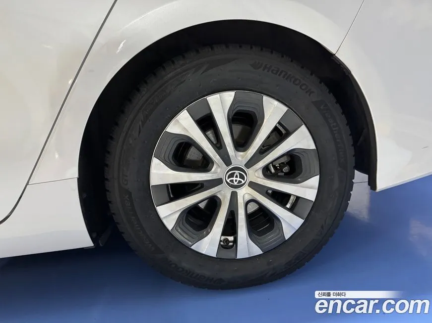 Toyota Prius 2022 из KR, фото 7
