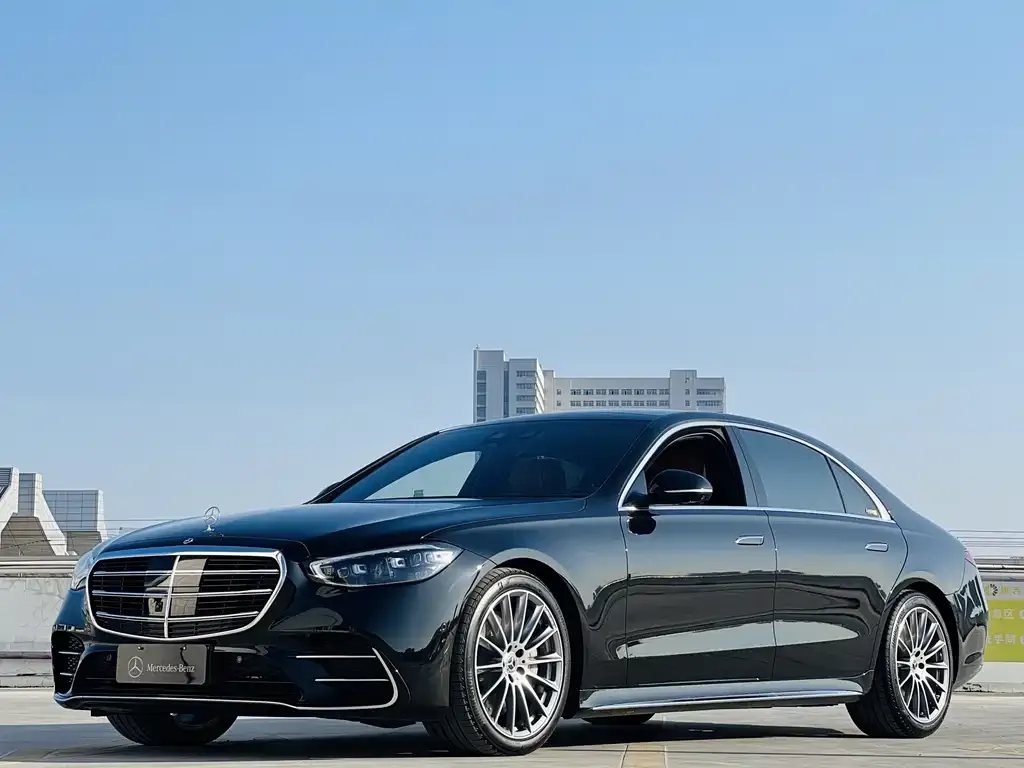 Mercedes-Benz S-Class — фото 1