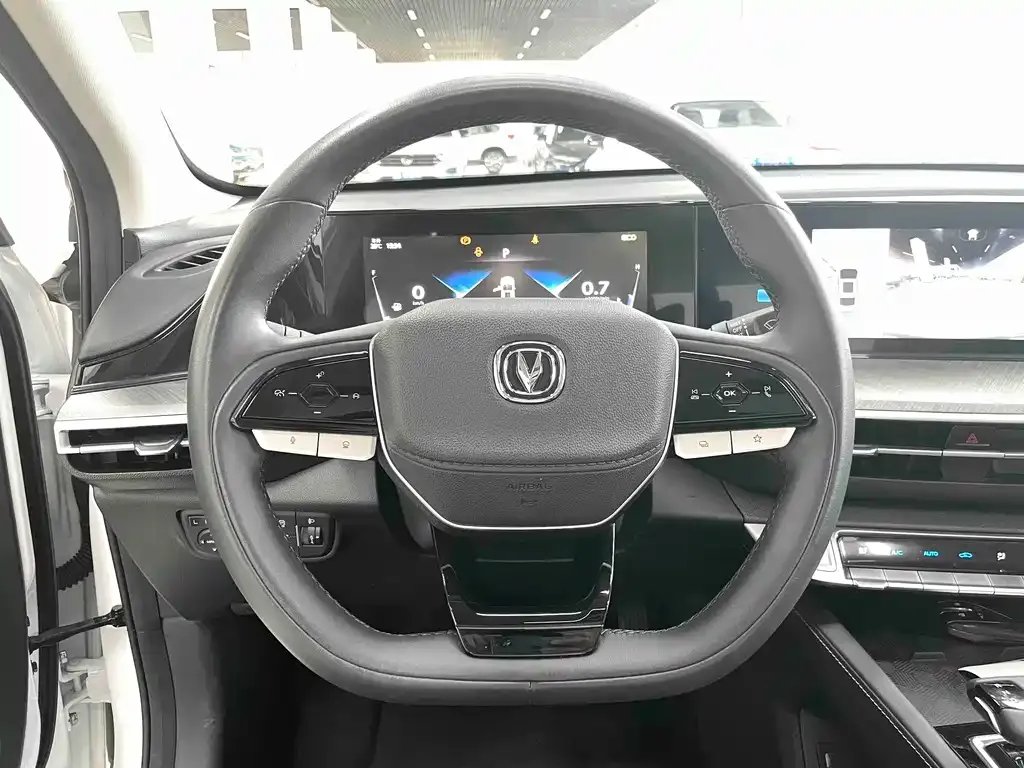 Changan Eado — фото 9