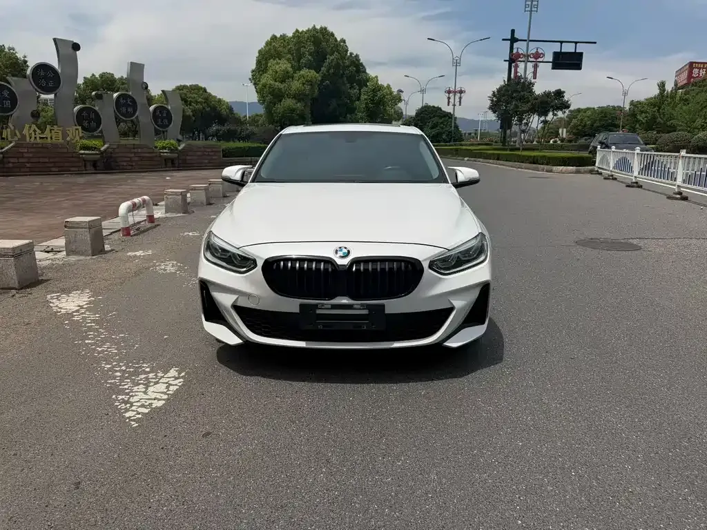 BMW 1 Series 2021 из CN, фото 6
